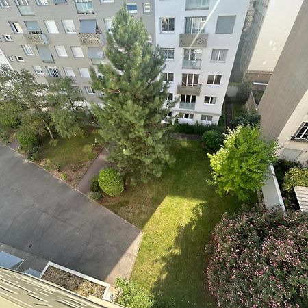 Appartement Meuble Tres Bien Situe Булонь-Біянкур Екстер'єр фото